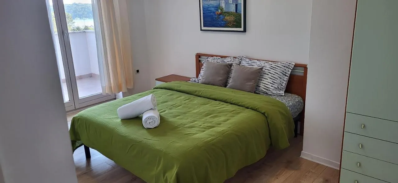 Vallessa Vip Vinkuran 0*,  Croatia