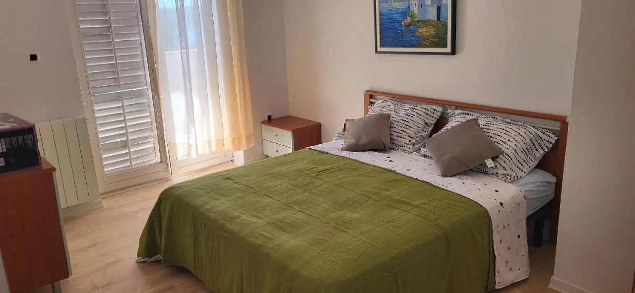 Vallessa Vip Vinkuran